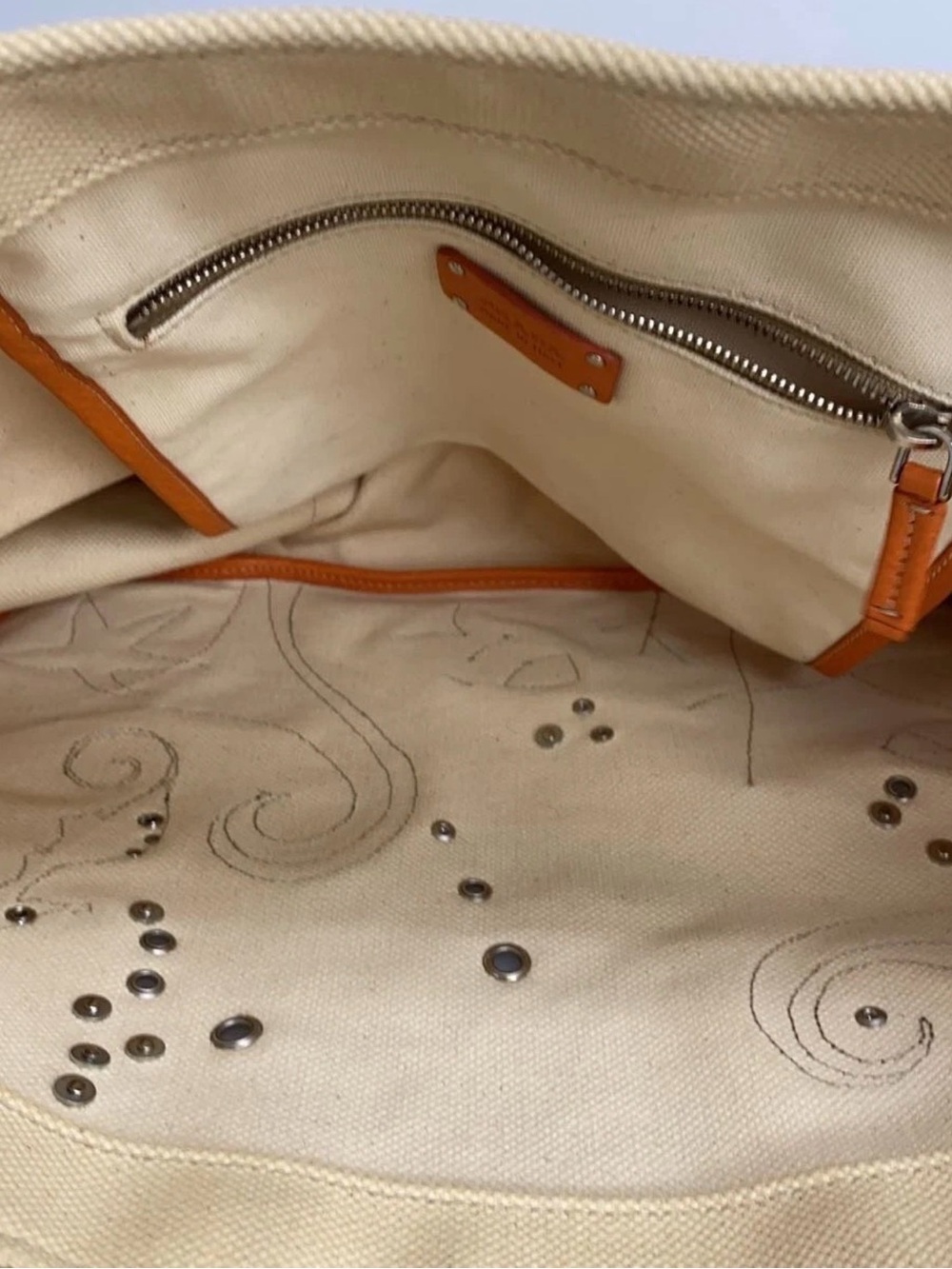 PRADA Canapa Vitello Sea Life Tote - Picture 5 of 6